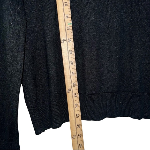 Banana Republic 75% Silk 20% Cotton 5% Cashmere Sweater Size Medium - Picture 3 of 4